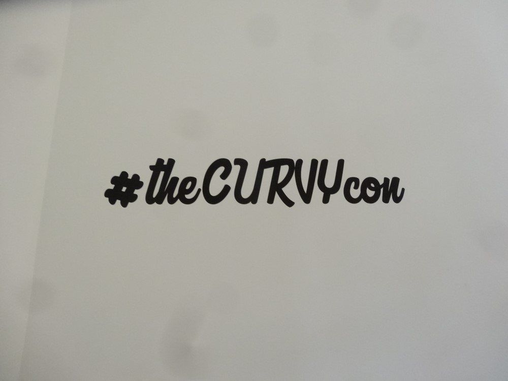 the-curvy-wall-decals